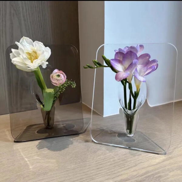 eb6911e5-7024-4d78-9d98-d3626404b02c_800x800.jpg Transparent Acrylic Vase & Photo Frame Decoration